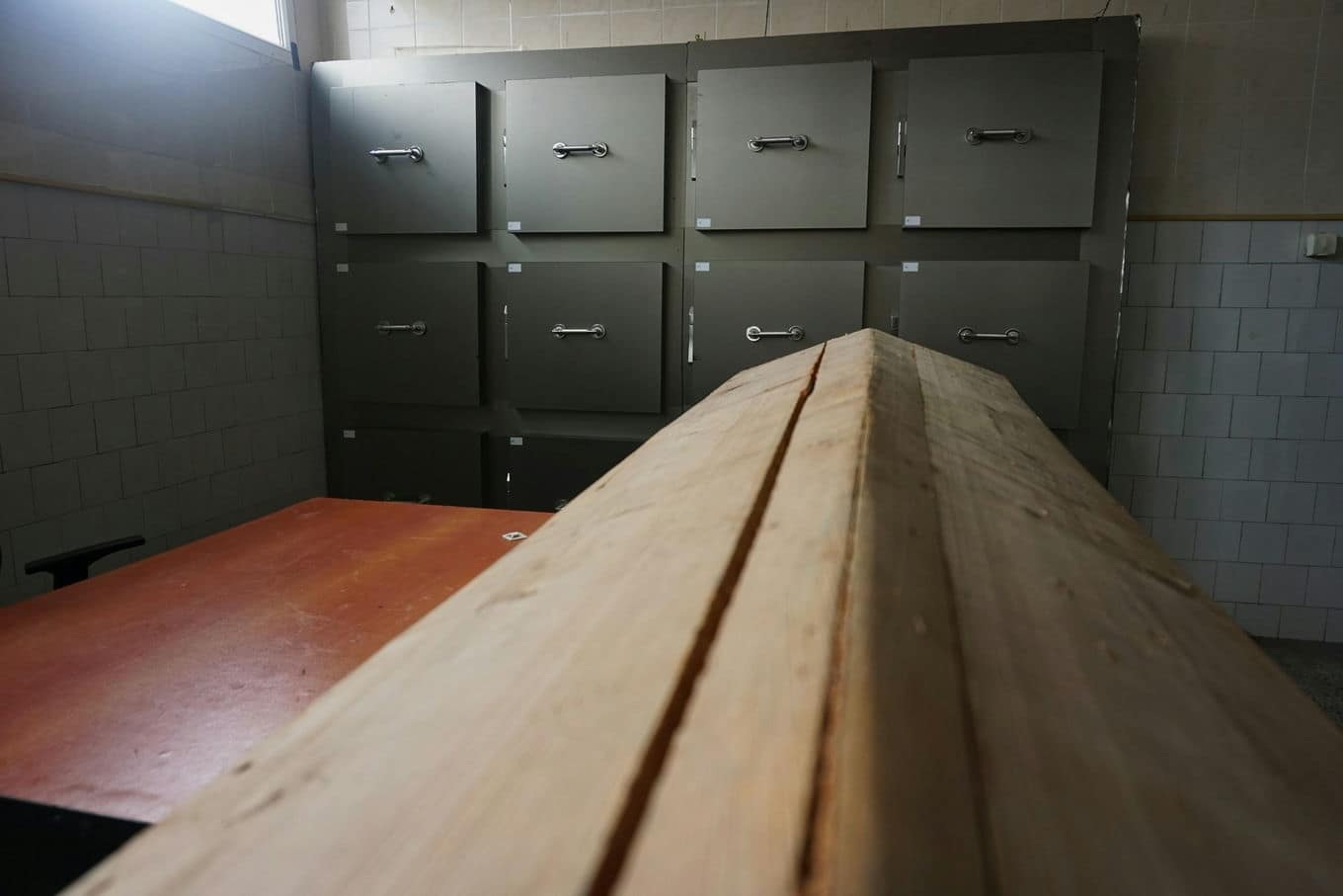 chłodnia w zakładzie pogrzebowym